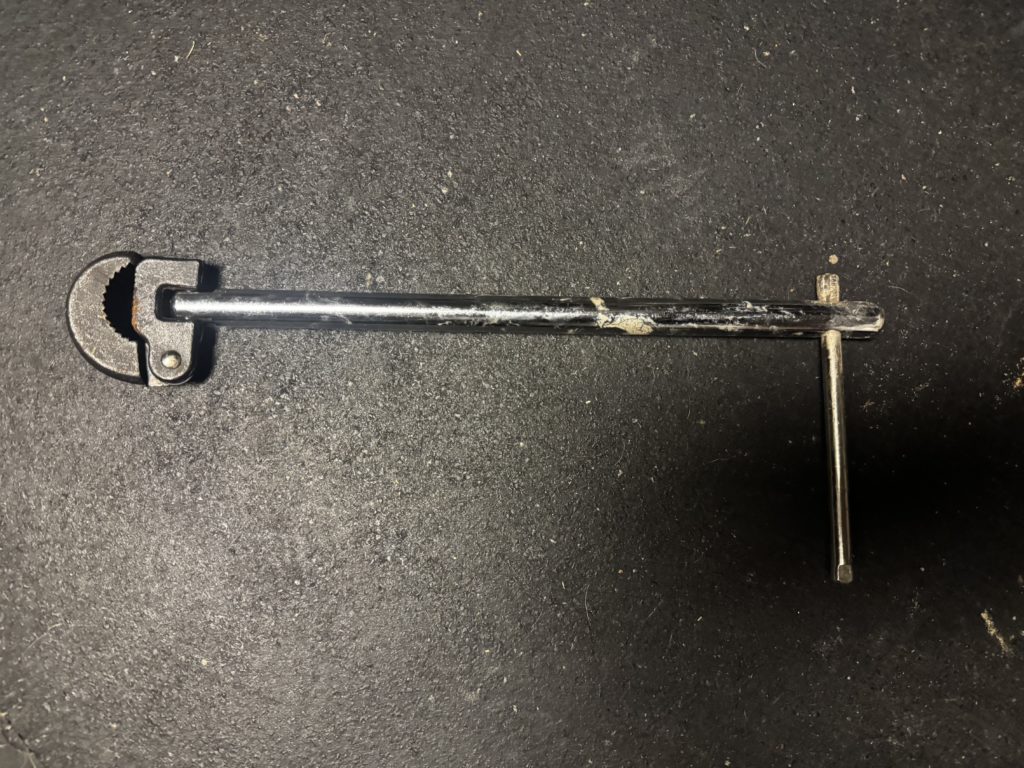 basin wrench